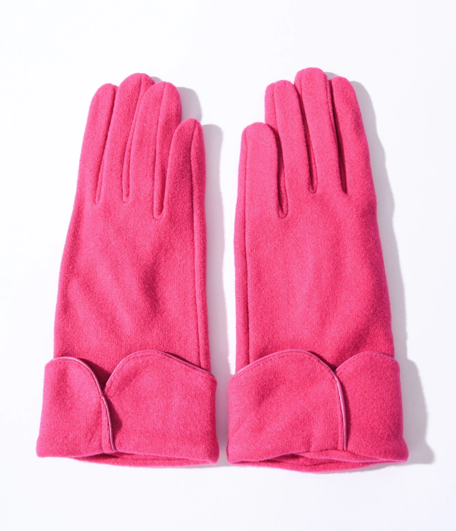Fuchsia Scallop Cuffed Gloves 1 Fuchsia Scallop Cuffed Gloves