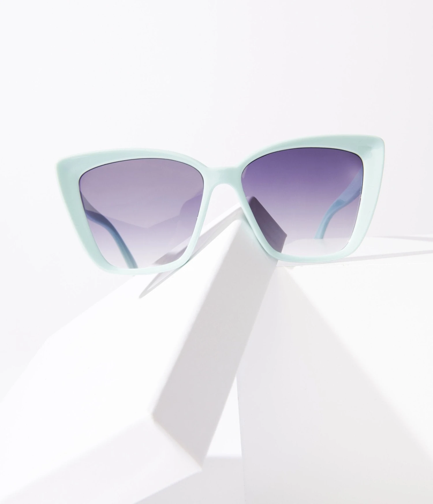 Mint Green Square Cat Eye Oversized Sunglasses 1 Mint Green Square Cat Eye Oversized Sunglasses