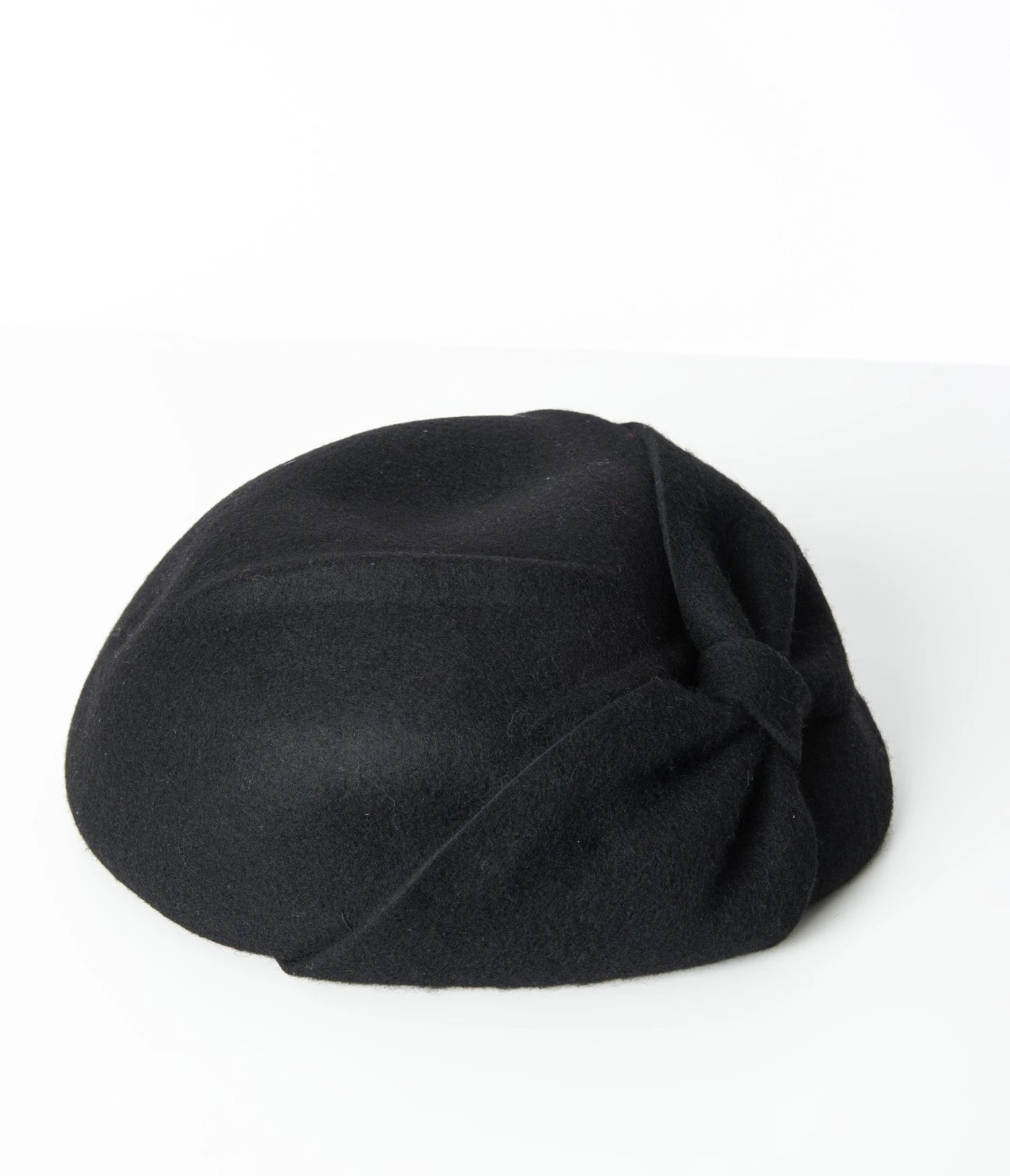 Unique Vintage Black Wool Felt Bow Beret 2 Unique Vintage Black Wool Felt Bow Beret - Image 2