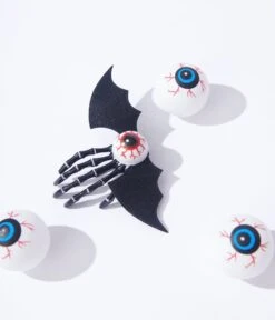 Unique Vintage Cyclops Bat Hand Hair Clip