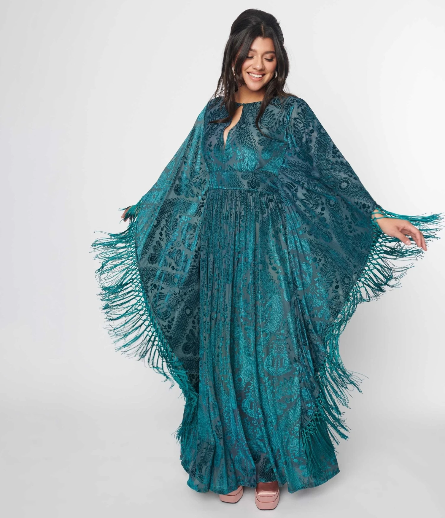 Unique Vintage Emerald Floral Fringe Flutter Sleeve Caftan 1 Unique Vintage Emerald Floral Fringe Flutter Sleeve Caftan