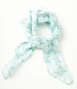 Unique Vintage Light Blue & White Daisy Print Hair Scarf