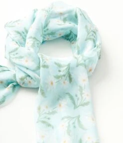 Unique Vintage Light Blue & White Daisy Print Hair Scarf -New Dress Store unique vintage light blue white daisy print hair scarf 494142