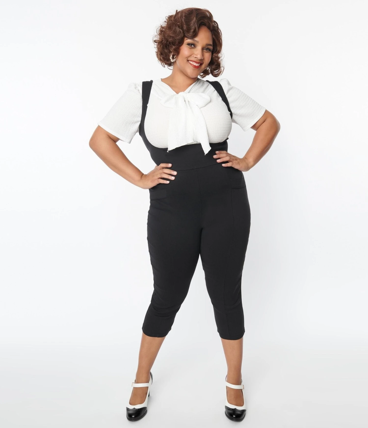 Unique Vintage Plus Size Black Pinafore Capris 4 Unique Vintage Plus Size Black Pinafore Capris - Image 4