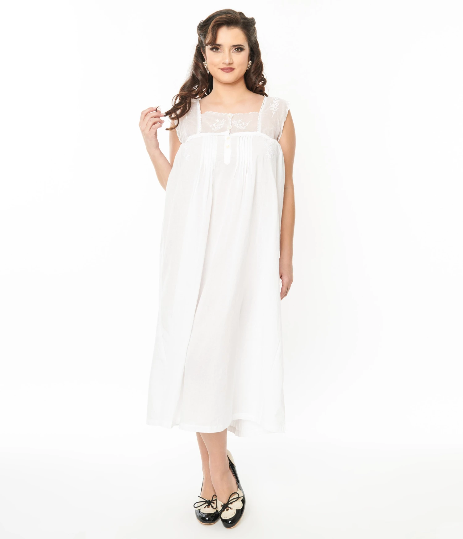 White Mary Nightgown 1 White Mary Nightgown